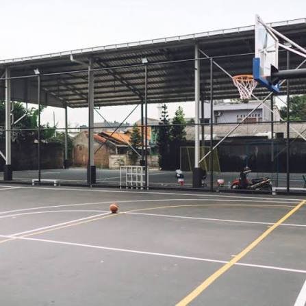 Kontraktor Lapangan Basket Outdoor, Pilih Vinyl, Interlock, atau Flexy Pave?