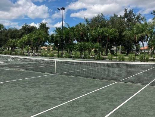 Tanda-Tanda Lapangan Tenis Anda Harus Segera Direnovasi